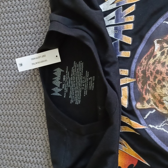 Def Leppard T-shirt NWT - Picture 5 of 10
